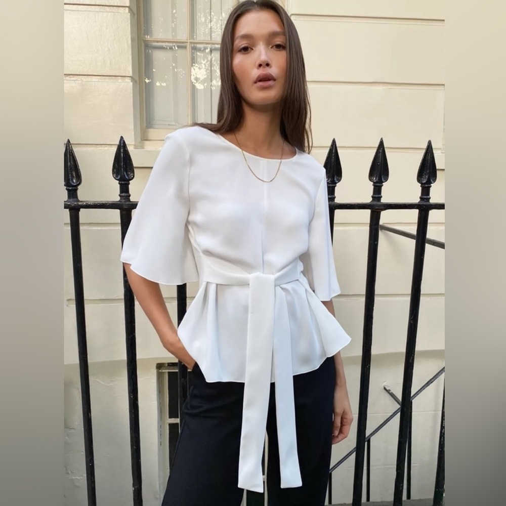 Aritzia Babaton tie front blouse Size S